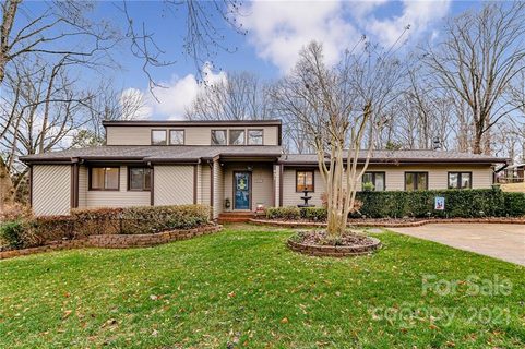 831 Silver Fox Drive sold home in Foxwood Acres, Concord, NC