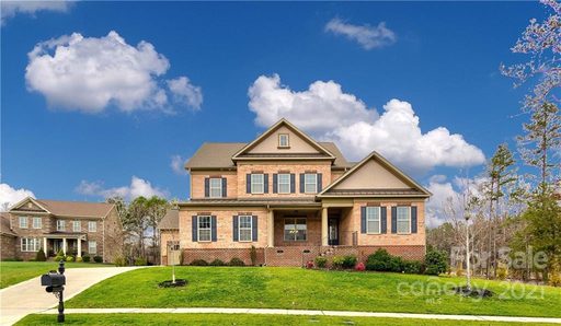 7504 Yellowhorn Trail
