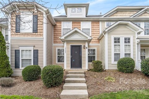 18425 Streamline Court