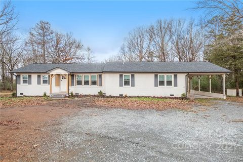 5413 Monroe Ansonville Road sold home in eastwood, Wingate, NC