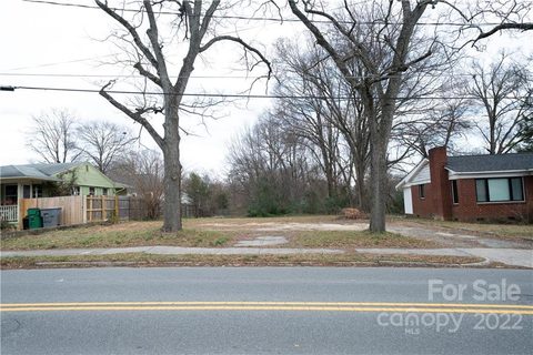 1700 Hawthorne Lane