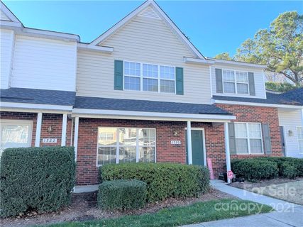 1720 Forest Side Lane