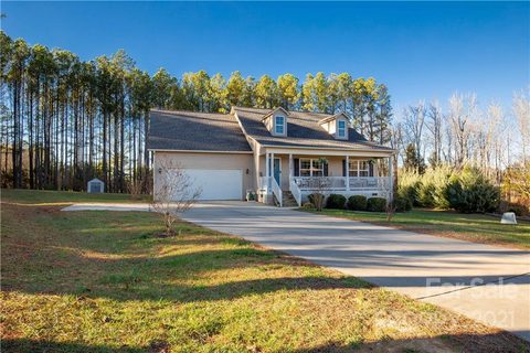 2109 Pinewild Court