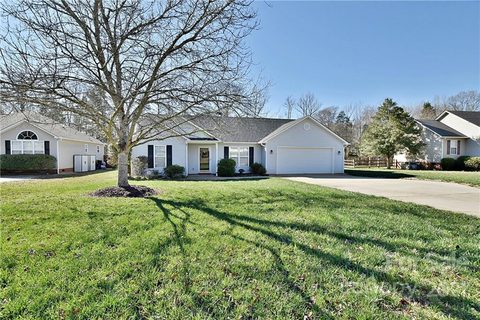 535 Menzies Drive sold home in Highland Creek, Rock Hill, SC