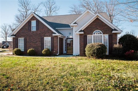 2003 Highwood Drive
