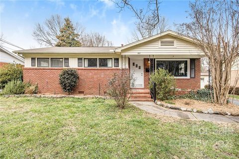 1527 Woodhill Lane