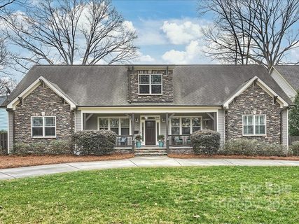 801 Sedgefield Road