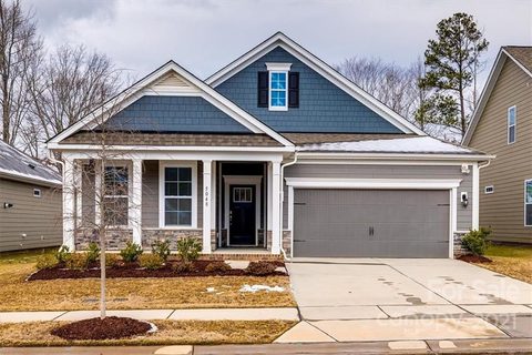 5048 Lydney Circle