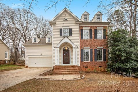 4005 Country Oaks Drive