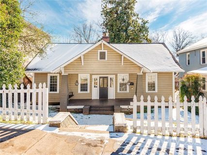 323 Woodvale Place 5