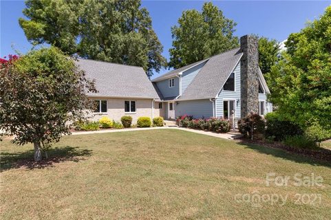 400 N Roxford Road