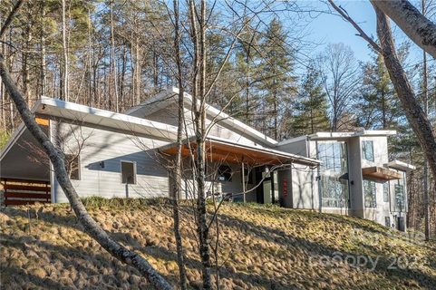 111 Carter Cove Road sold home in Carter Cove, Asheville, NC