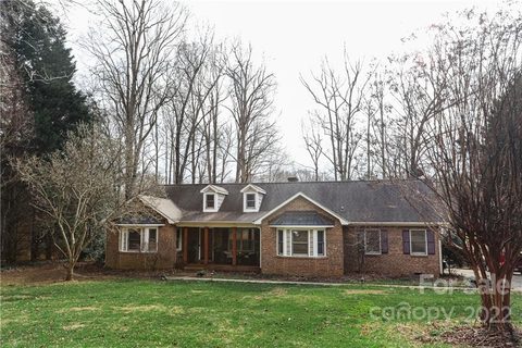 Previously sold for $440,000