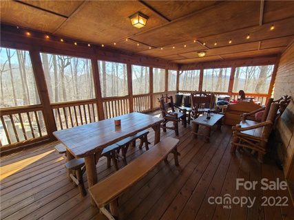 196 Willow Bend