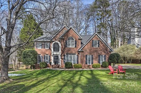 15123 Oxford Hollow
