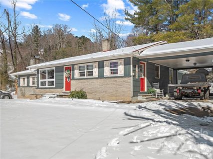 320 Mill Springs Road sold home in Rocky Springs, Burnsville, NC