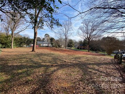 2310 Thornridge Road sold lot in Wilton Wood, Charlotte, NC