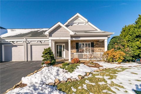 92 Shaws Creek Farm Road sold townhome in Shaws Creek Farm, Hendersonville, NC