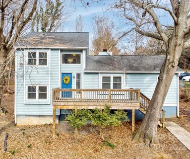 1015 Palmyra Drive