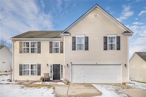 333 Ashton Bluff Circle