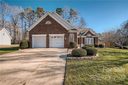 11011 Legends Lane sold home in Matthews, SC