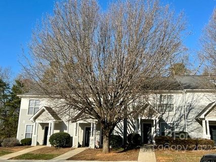 29 Hamiltons Harbor Drive 403