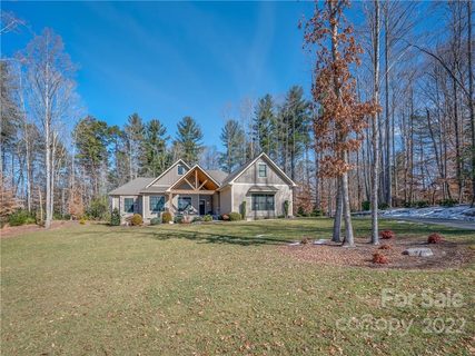 124 N Ridgeview Hill Drive