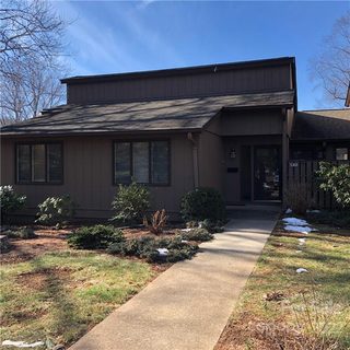 540 Crowfields Lane