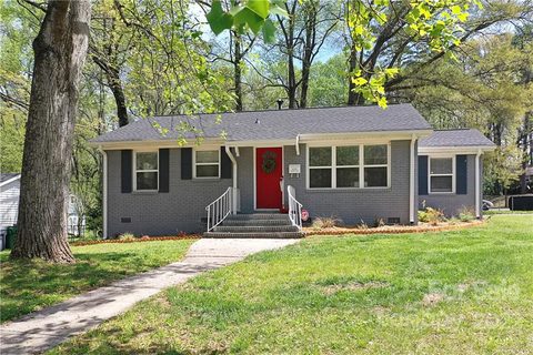 4225 Abbeydale Drive sold home in Robinhood Woods, Charlotte, NC