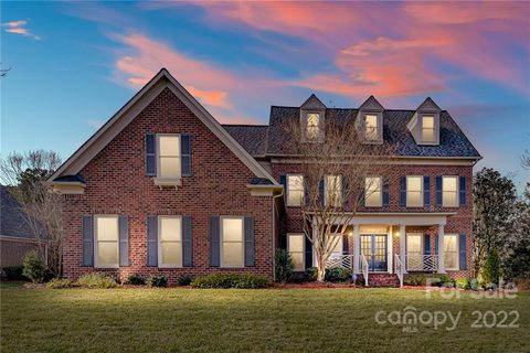 8000 Stonehaven Drive