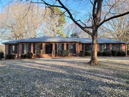 212 Sheridan Drive