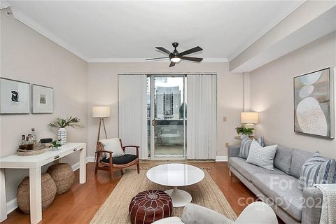300 W 5th Street 321