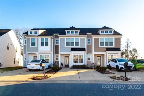 262 Halton Crossing Drive sold townhome in Settlers Landing, Concord, NC