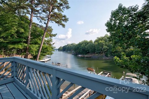 5 Weatherly Way