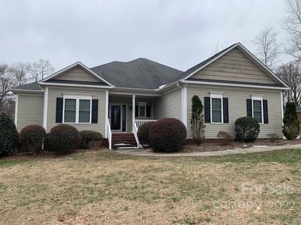 2207 Woodcrest Drive sold home in Woodcrest, Kannapolis, NC