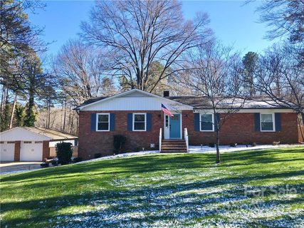 170 Brookfield Circle