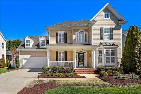 17202 Pennington Drive 18 sold home in Greens At Birkdale Village, Huntersville, NC