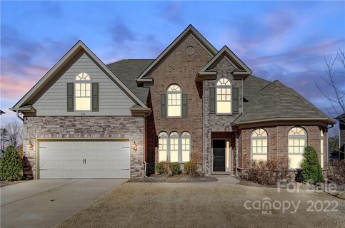 Previously sold for $640,000