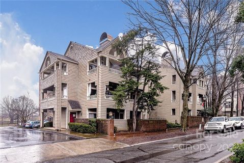 212 10th Street 3