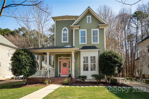16305 Kelly Park Circle