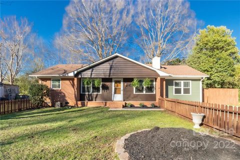 3611 Enfield Road