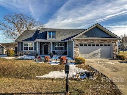 50 Black Iron Lane sold home in Blacksmith Run, Hendersonville, NC