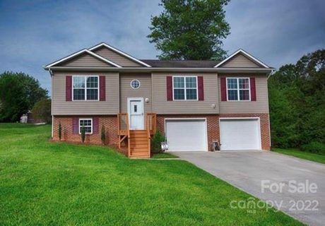 213 Pine Meadows Circle