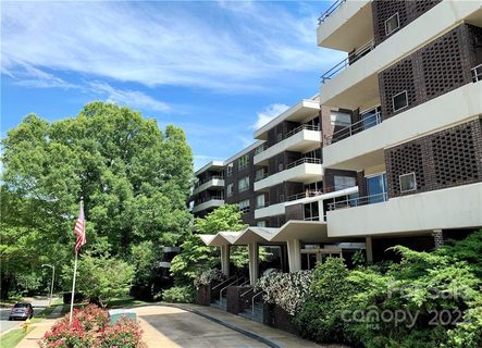 1300 Reece Road 115 sold co-op in The Kimberlee, Charlotte, NC