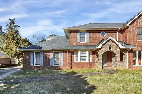 4221 Foxmoor Drive