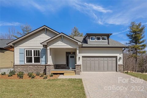 19 Hogans View Circle sold home in Hawks Ridge, Hendersonville, NC