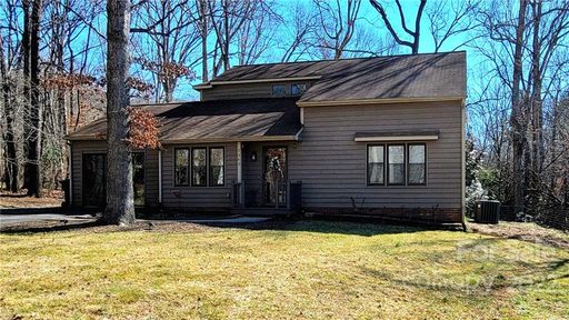 2940 Ridgewood Court sold home in Ridgewood, Morganton, NC