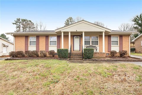 6807 Glenmoor Drive