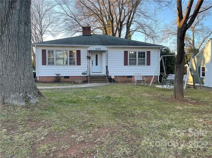 205 Oakdale Street 9