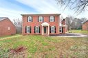 8121 High Oaks Lane sold home in Charlotte, SC